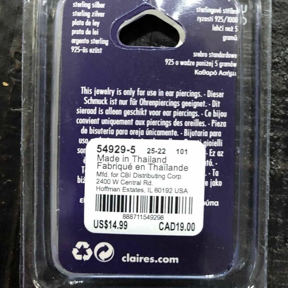 Claire’s Rook earrings - Picture 2 of 2